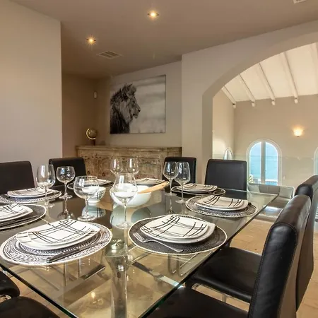 Magnifica Cerca Sotogrande Con Vista Mar Excepcional Villa